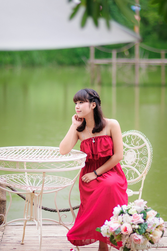 年轻女邻居